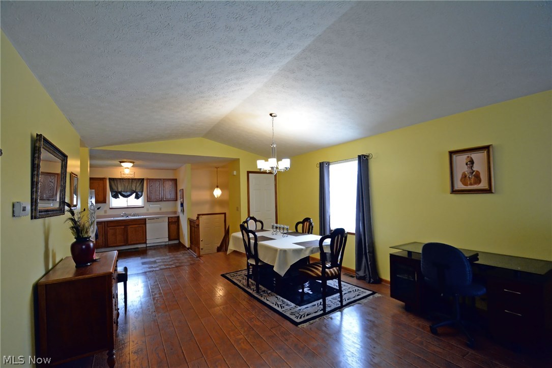 487 Gibbs Road Akron, OH 44312 - Photo 10 of 29 Gallery Image 10