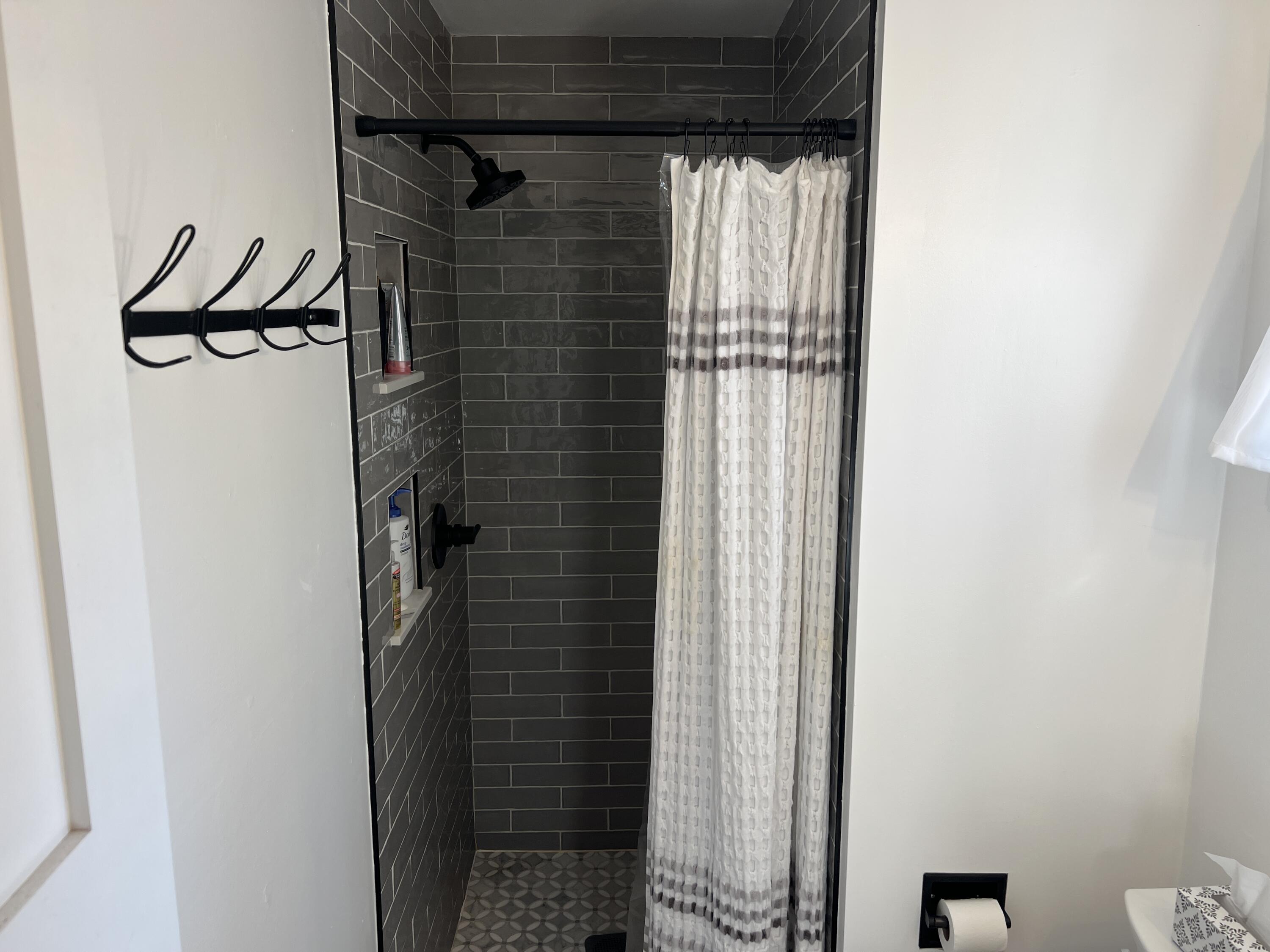 N3178 Poplar Road Geneva, WI 53147 - Photo 21 of 39 2nd Fl Shower