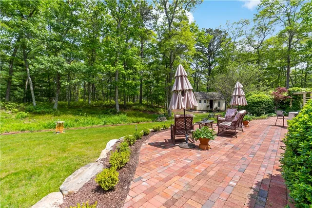 $1,499,000 | 183 Gravelly Hill Road, South Kingstown, RI 02879