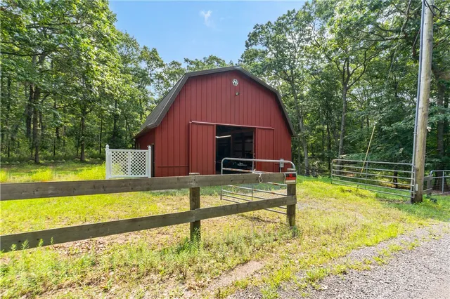 $1,499,000 | 183 Gravelly Hill Road, South Kingstown, RI 02879