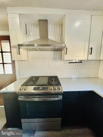 $2,565 | 243 Hall Street, Phoenixville, PA 19460