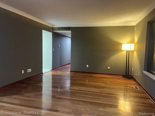 376 Meadow Bridge Drive Rochester Hills, MI 48307 - Photo 25 of 38