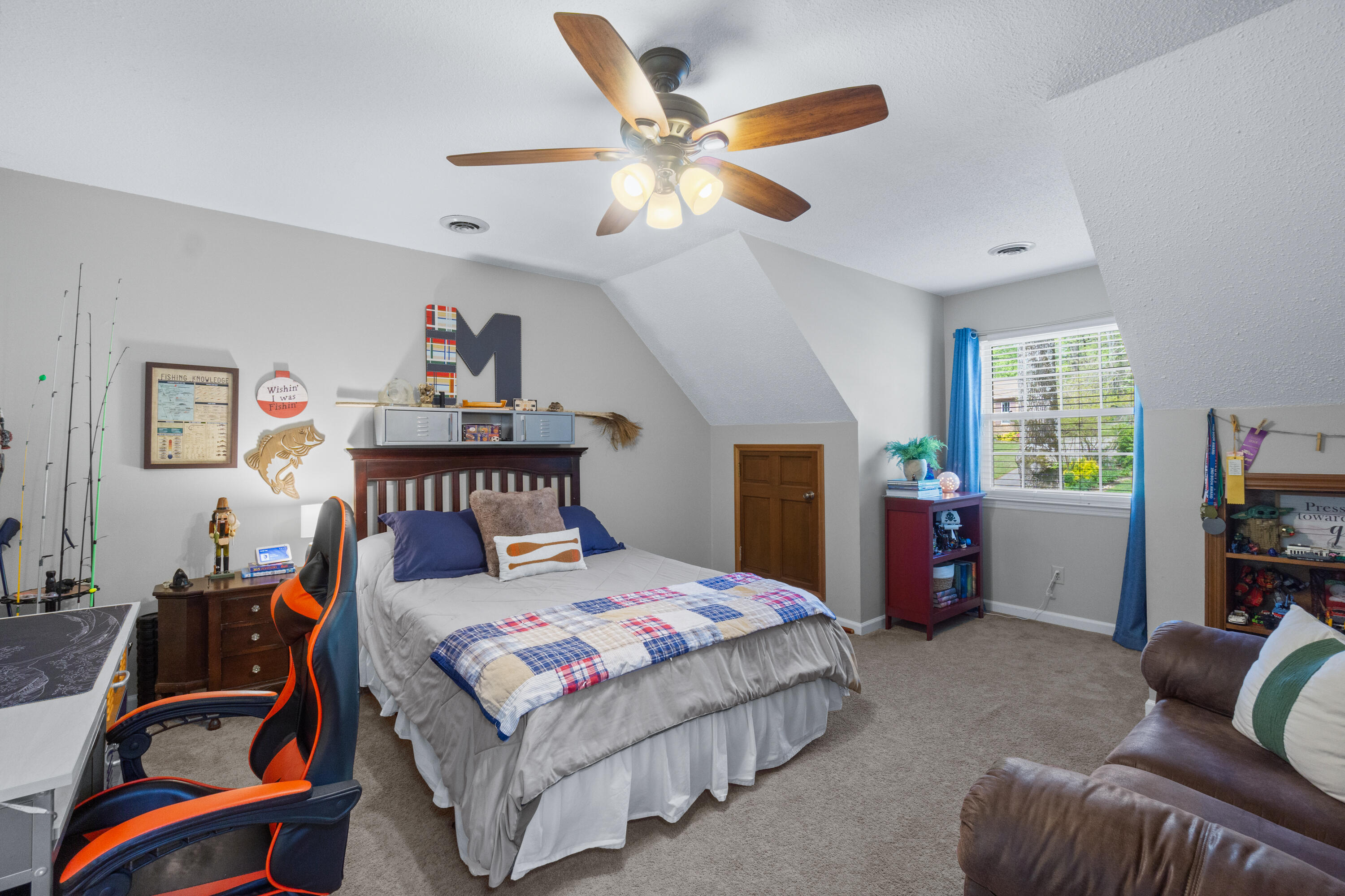 2406 Daugherty Lane Chattanooga, TN 37421 - Photo 29 of 49 Upstairs Bedroom 1