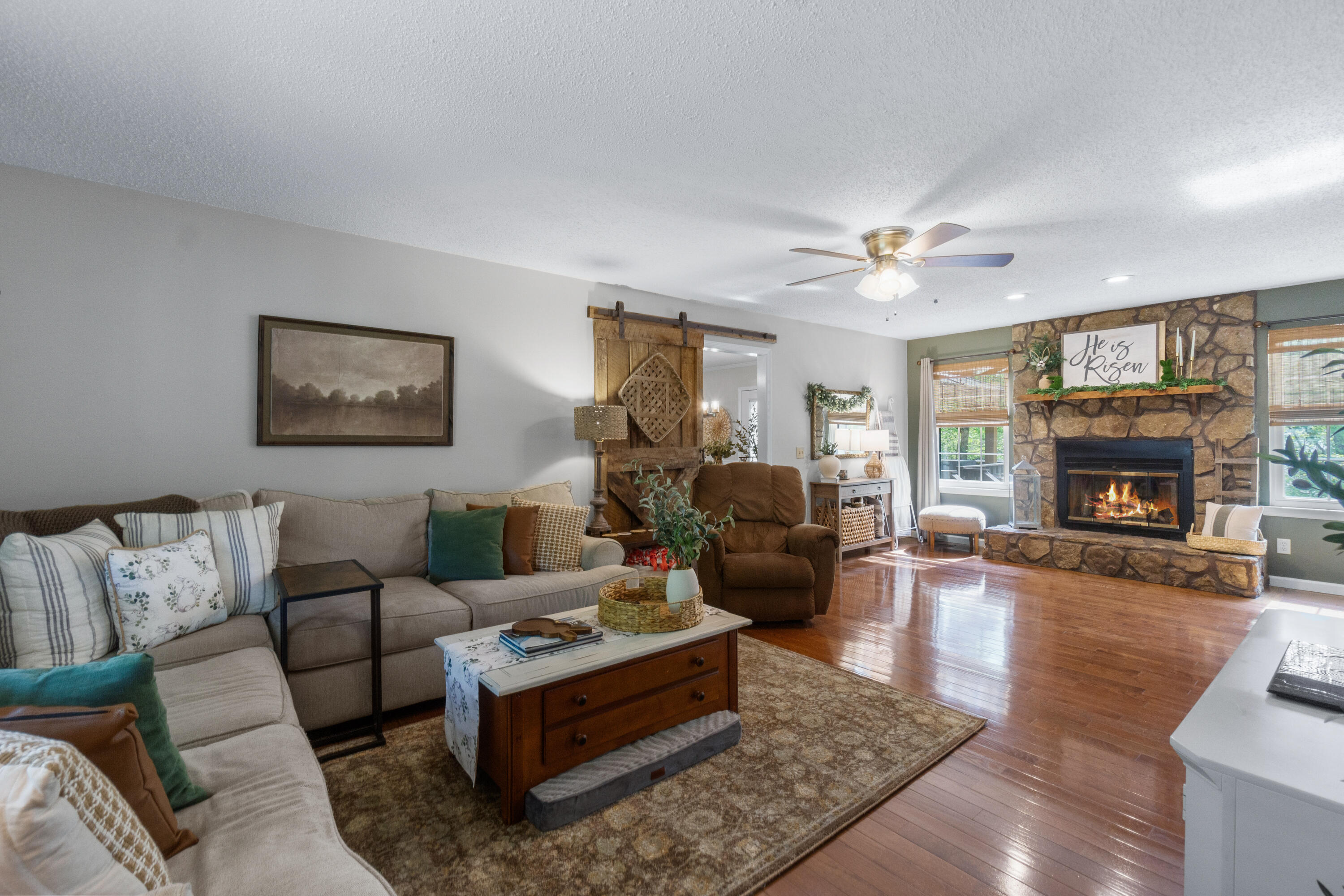 2406 Daugherty Lane Chattanooga, TN 37421 - Photo 5 of 49 Family Room