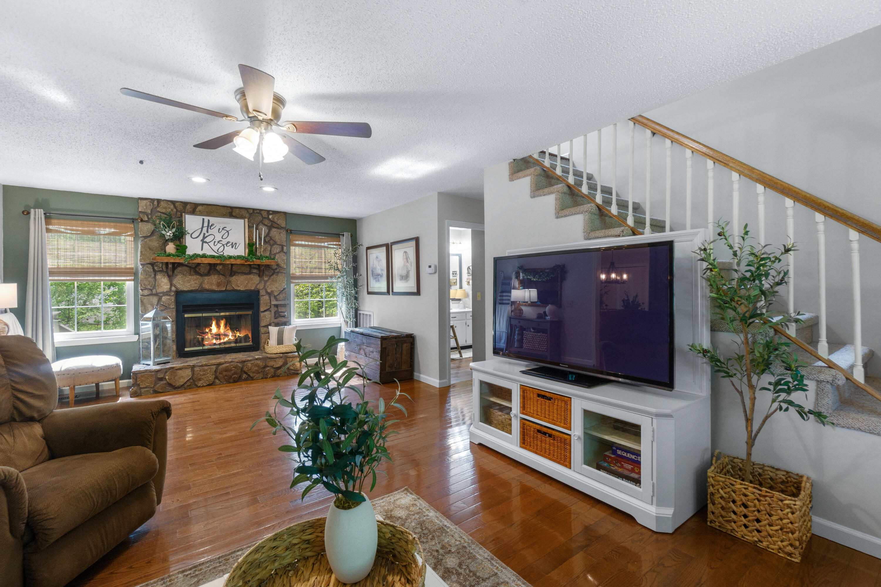 2406 Daugherty Lane Chattanooga, TN 37421 - Photo 6 of 49 Family Room