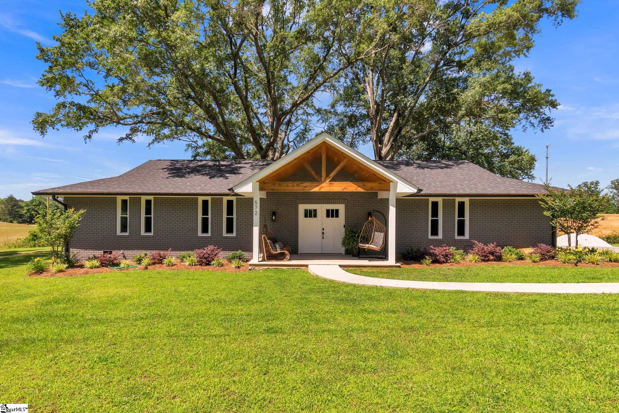 572 Zion Church Road Easley, SC 29642 - Photo 1 of 28 Gallery Image 1