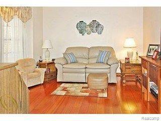 18947 Van Road Livonia, MI 48152 - Photo 6 of 9 DEN