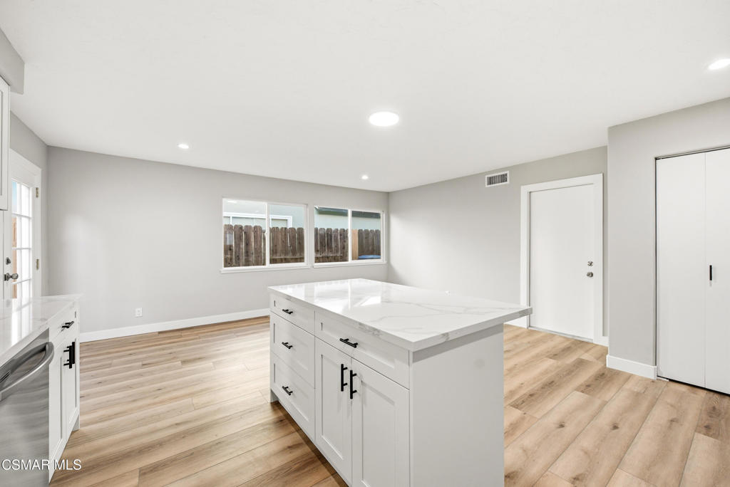 3497 Delilah Street Simi Valley, CA 93063 - Photo 13 of 26