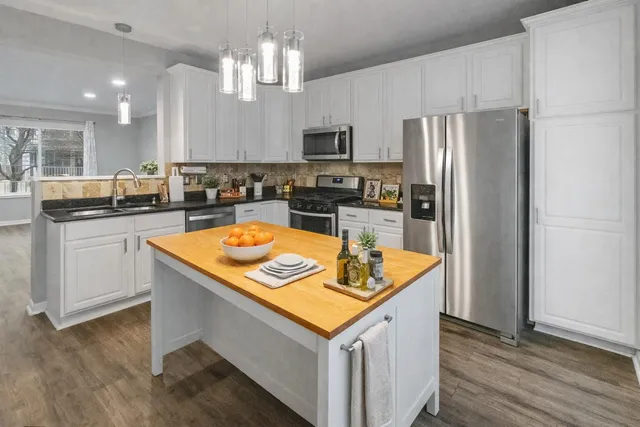 $2,700 | 322 Sherman Avenue, Chesterton, IN 46304