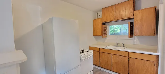 $1,495 | 2335 Hemlock Lane North, Plymouth, MN 55441