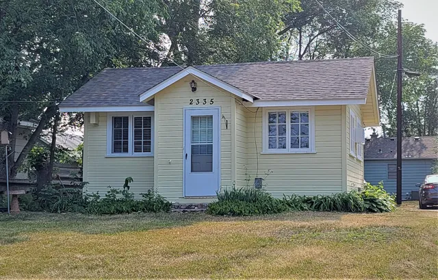 $1,495 | 2335 Hemlock Lane North, Plymouth, MN 55441