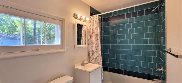 $1,495 | 2335 Hemlock Lane North, Plymouth, MN 55441