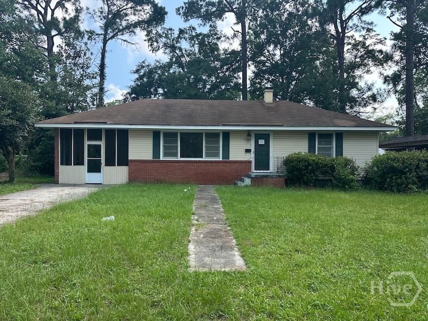 2374 Pinetree Road Savannah, GA 31404 - Photo 1 of 13 Gallery Image 1