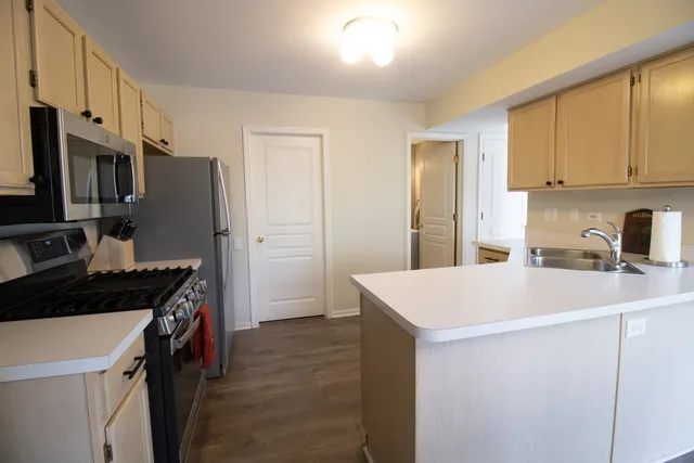 $322,900 | 1223 Summersweet Lane, Bartlett, IL 60103