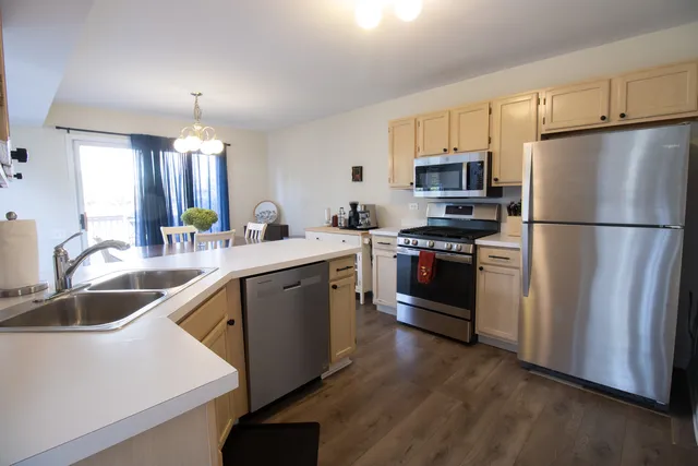 $322,900 | 1223 Summersweet Lane, Bartlett, IL 60103