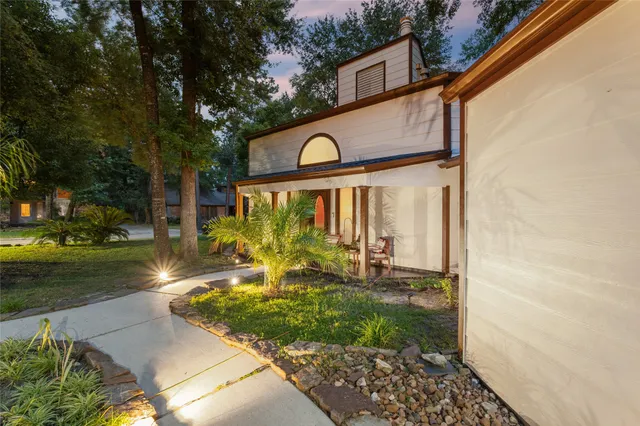 $760,000 | 83 Woodhaven Wood Drive, The Woodlands, TX 77380