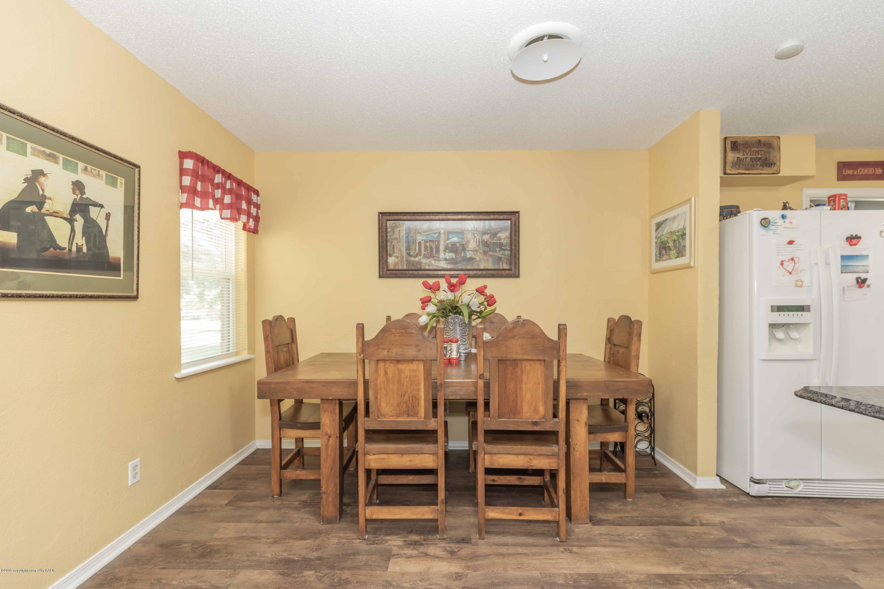 8704 Circle Drive Amarillo, TX 79110 - Photo 15 of 39 DINING VIEW 1