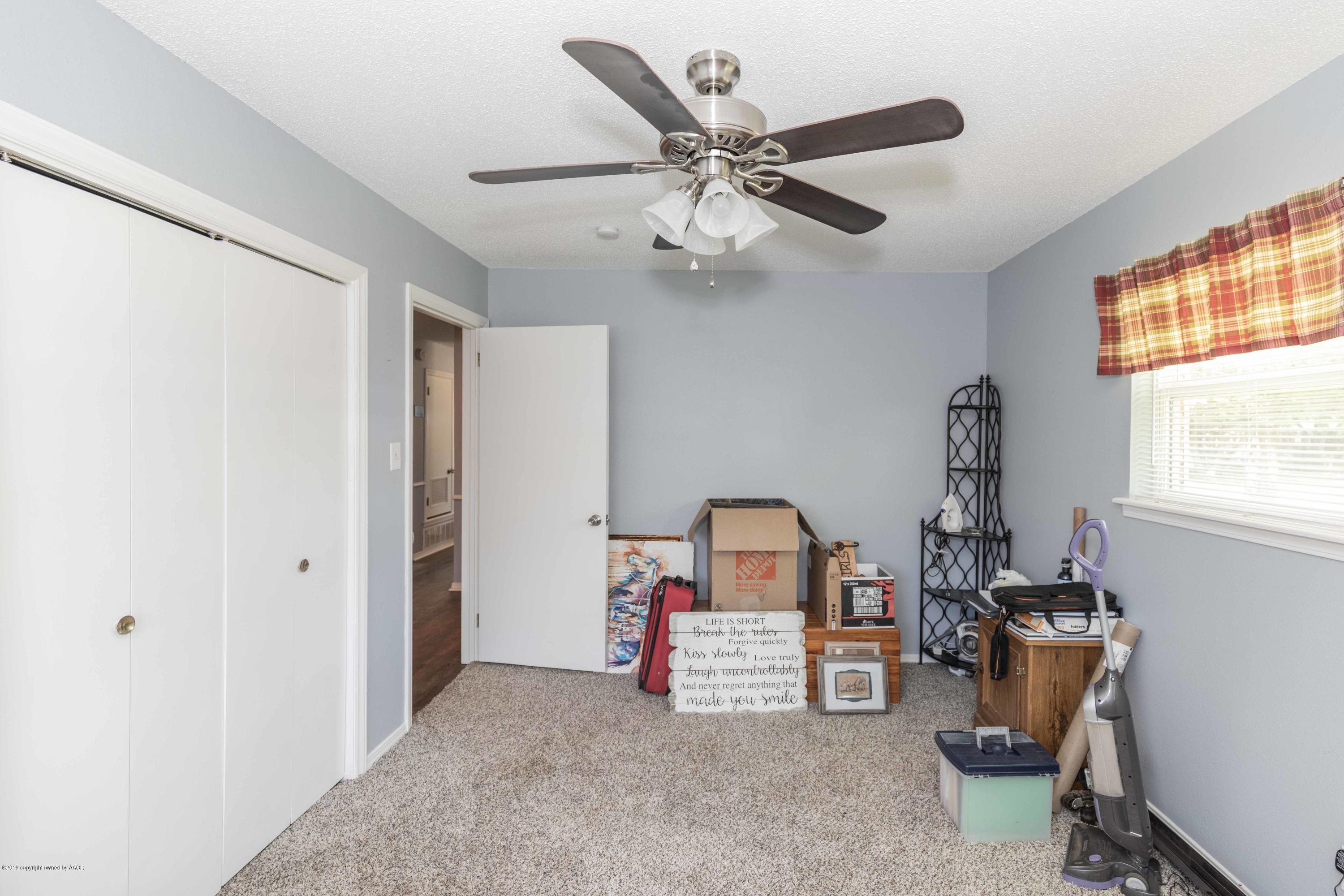 8704 Circle Drive Amarillo, TX 79110 - Photo 26 of 39 BEDROOM 2 VIEW 3