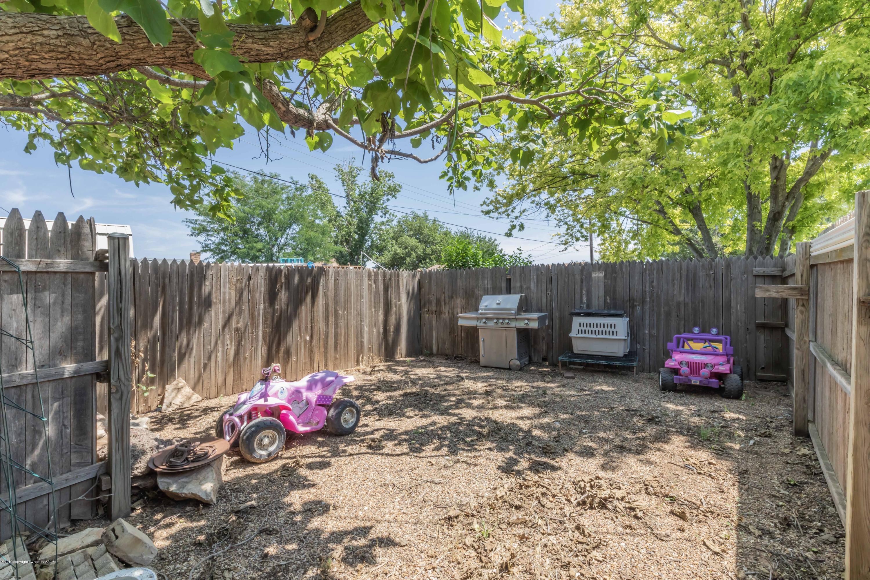 8704 Circle Drive Amarillo, TX 79110 - Photo 37 of 39 BACKYARD VIEW 3