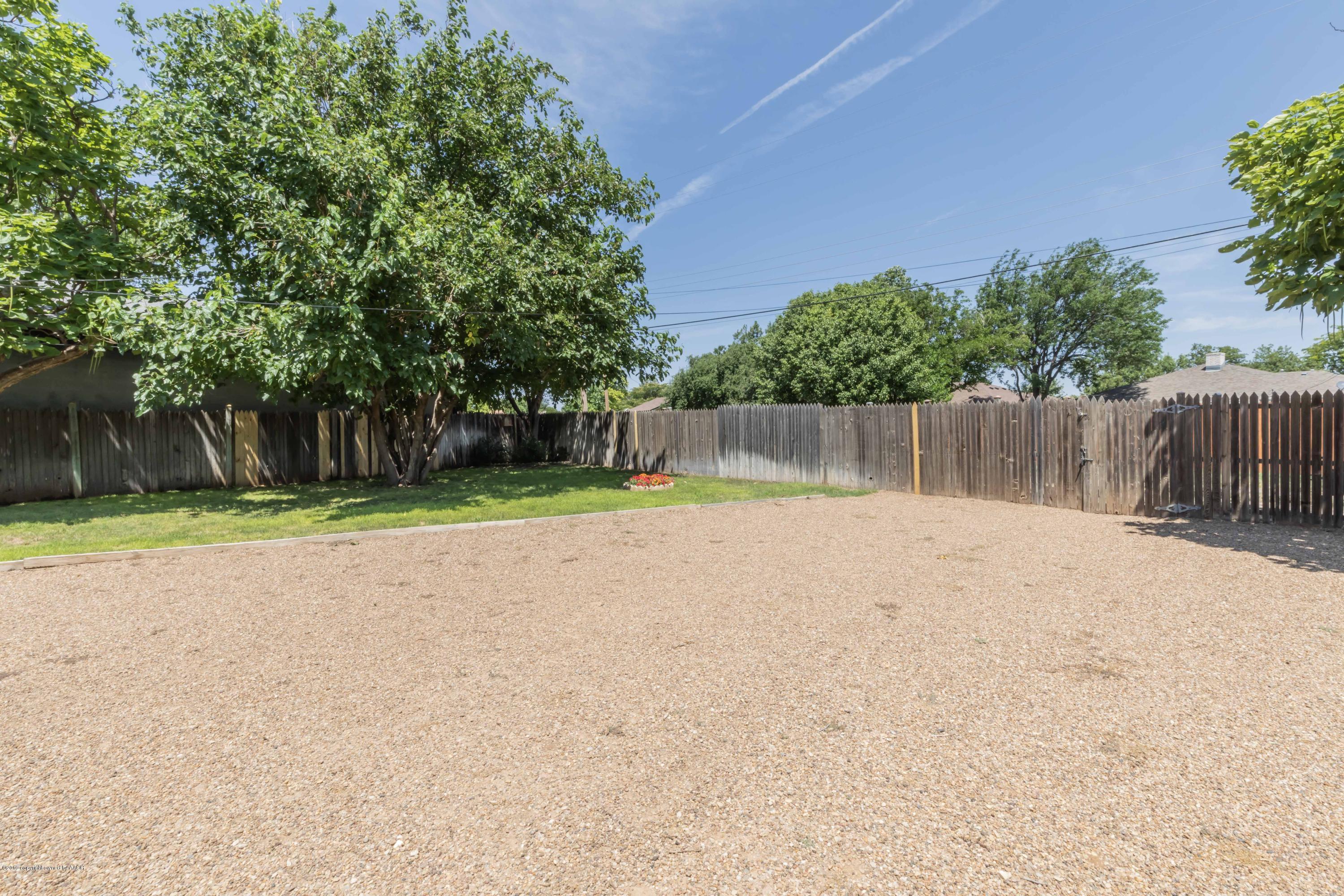 8704 Circle Drive Amarillo, TX 79110 - Photo 39 of 39 BACKYARD VIEW 2