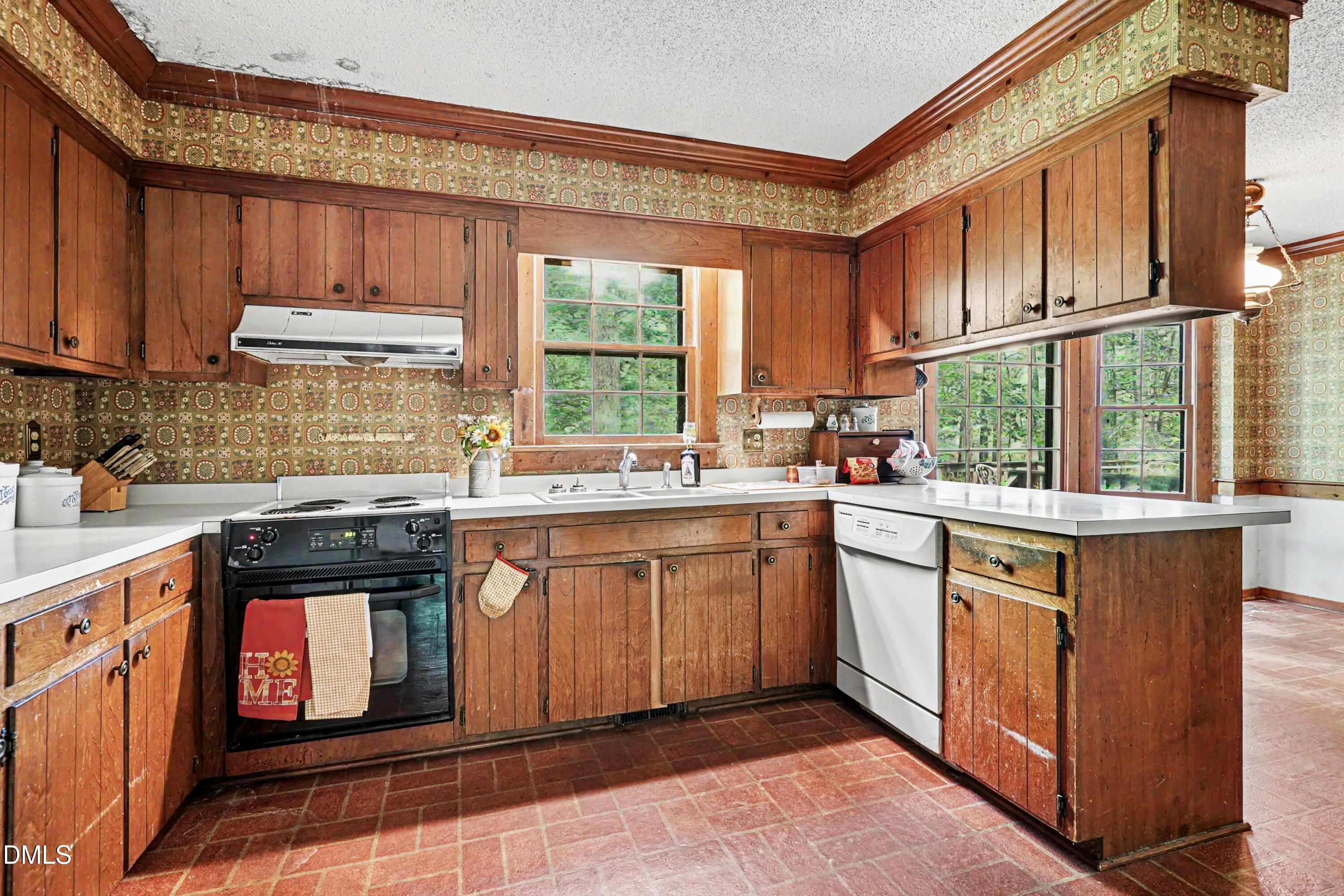 5200 Troutman Lane Raleigh, NC 27613 - Photo 7 of 15 009_file_8728