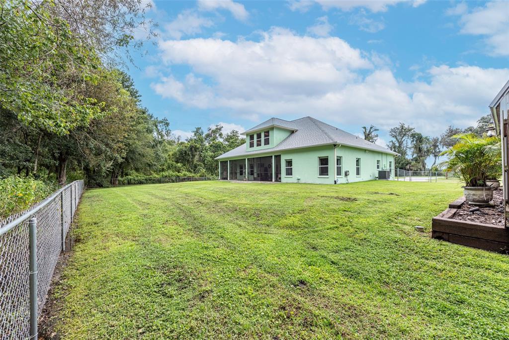 13810 Walden Sheffield Road Dover, FL 33527 - Photo 15 of 52 Gallery Image 15