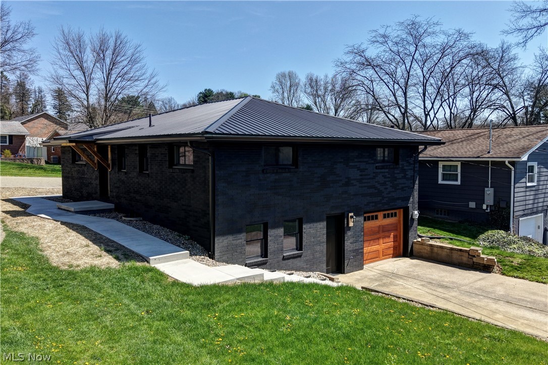 212 High Street Dover, OH 44622 - Photo 31 of 34