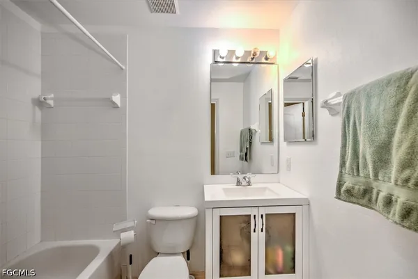 $1,600 | 12141 Summergate Circle, Unit 102, Fort Myers, FL 33913