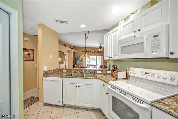 $1,600 | 12141 Summergate Circle, Unit 102, Fort Myers, FL 33913