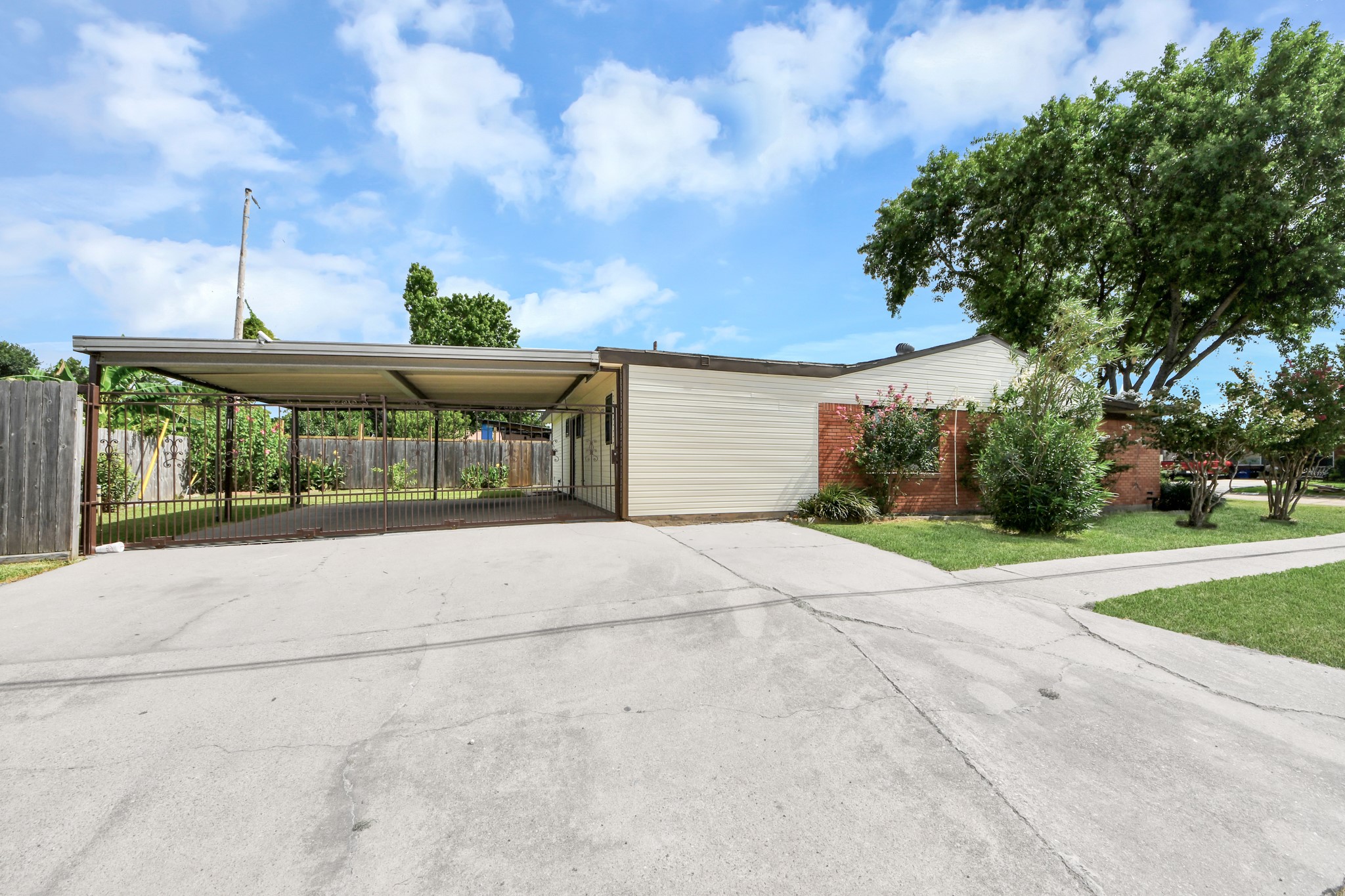 2212 Raspberry Lane Pasadena, TX 77502 - Photo 48 of 49