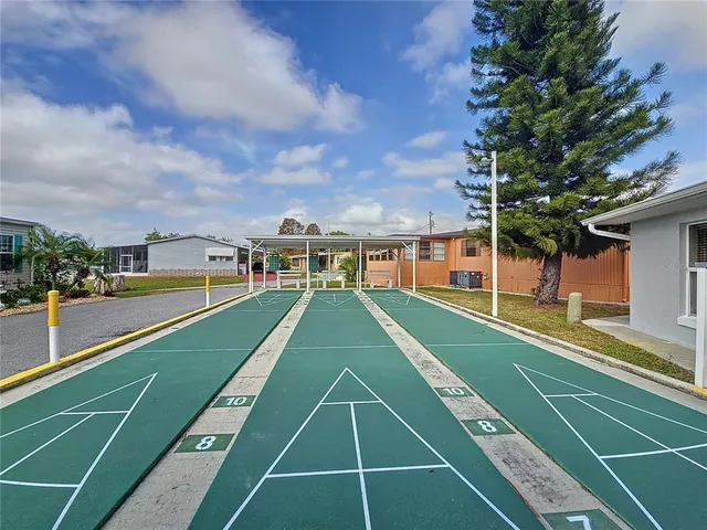 a view of a tennis court