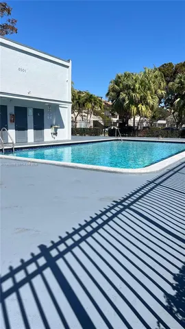 $1,690 | 8300 Sands Point Boulevard, Unit K105, Tamarac, FL 33321