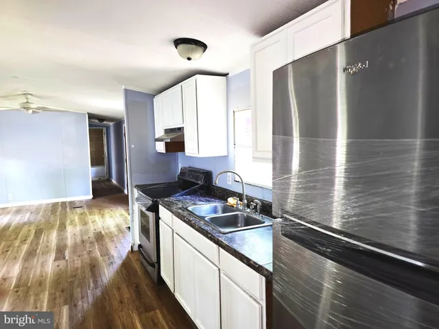 a close view of stove