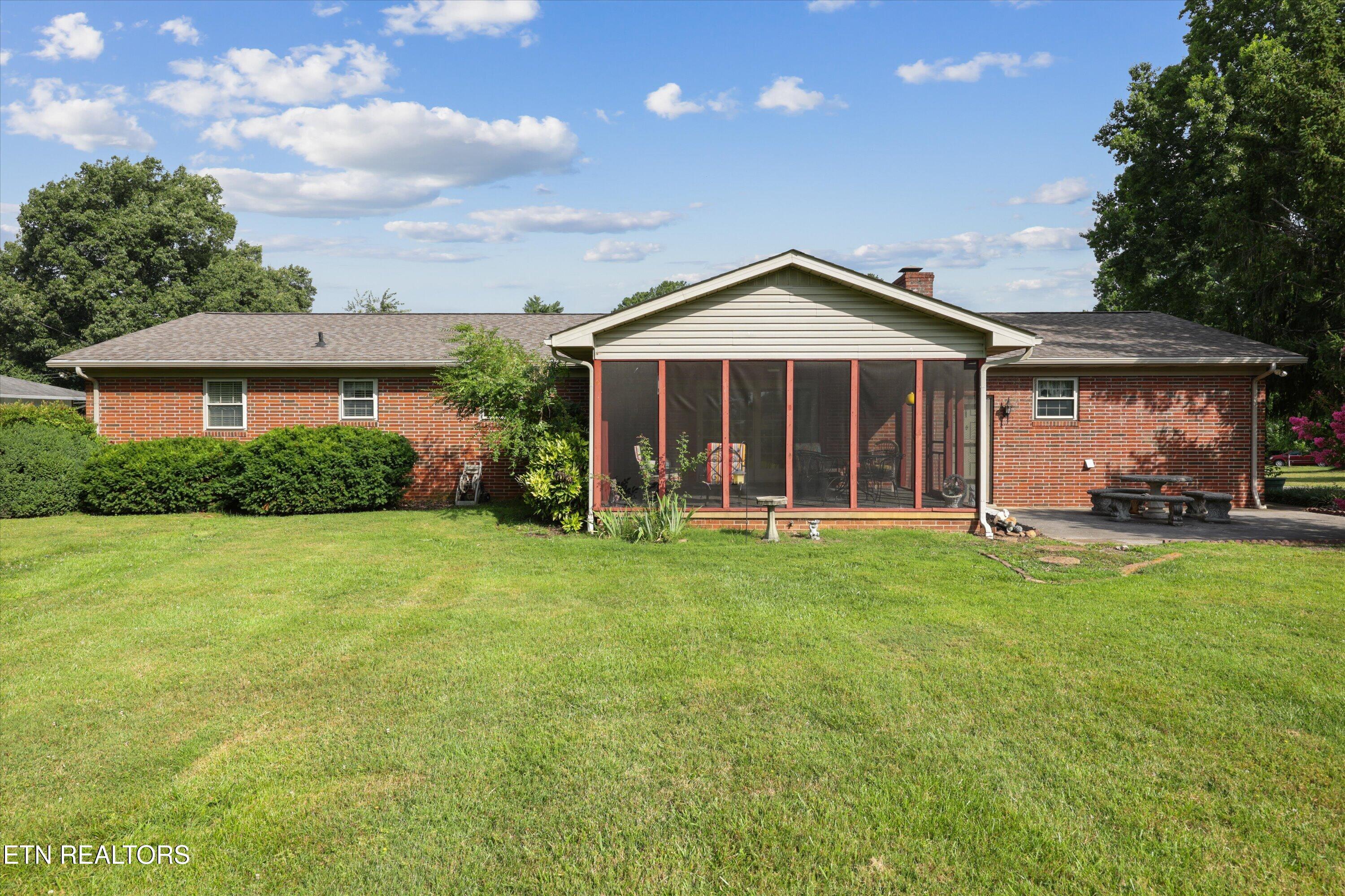 827 West Cunningham Street Alcoa, TN 37701 - Photo 30 of 43 36-827 W Cunningham St39