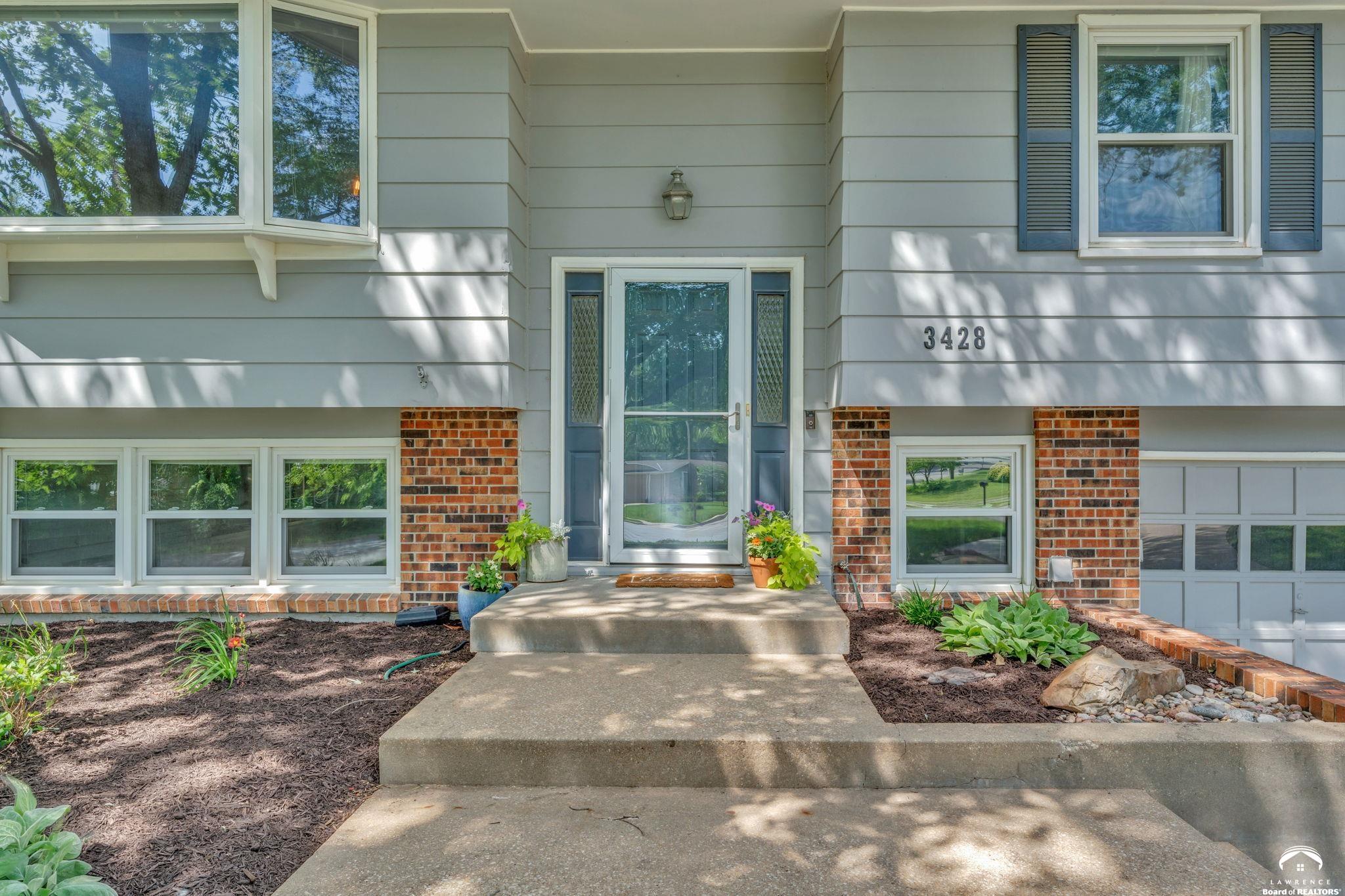 3428 Trail Road Lawrence, KS 66049 - Photo 10 of 48