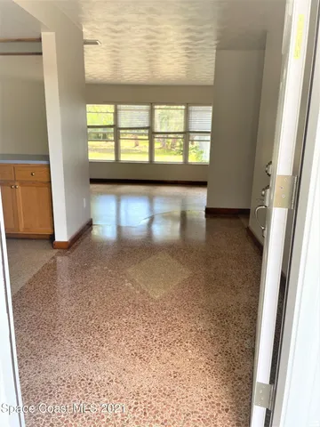 $2,000 | 296 Woodland Drive, Melbourne, FL 32904