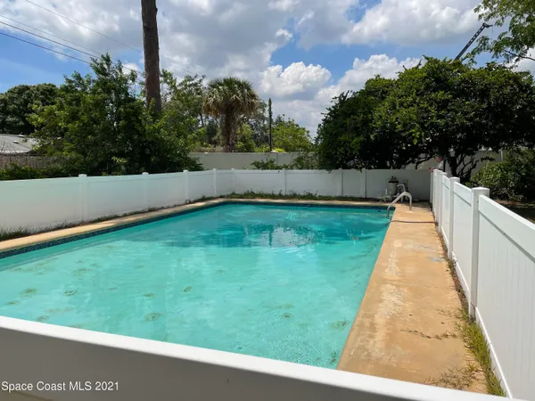 $2,000 | 296 Woodland Drive, Melbourne, FL 32904