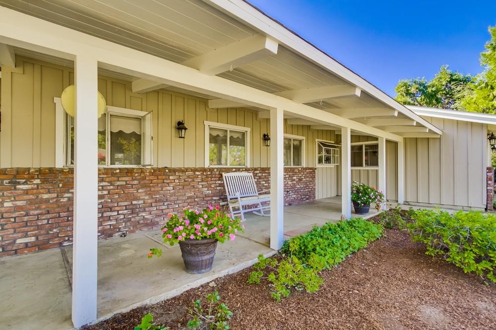 1710 Highlands View Road Alpine, CA 91901 - Photo 3 of 25