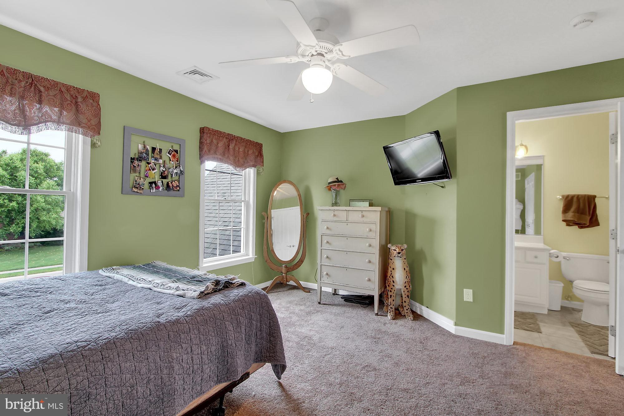194 Ridgefield Drive York, PA 17403 - Photo 20 of 38 Gallery Image 20