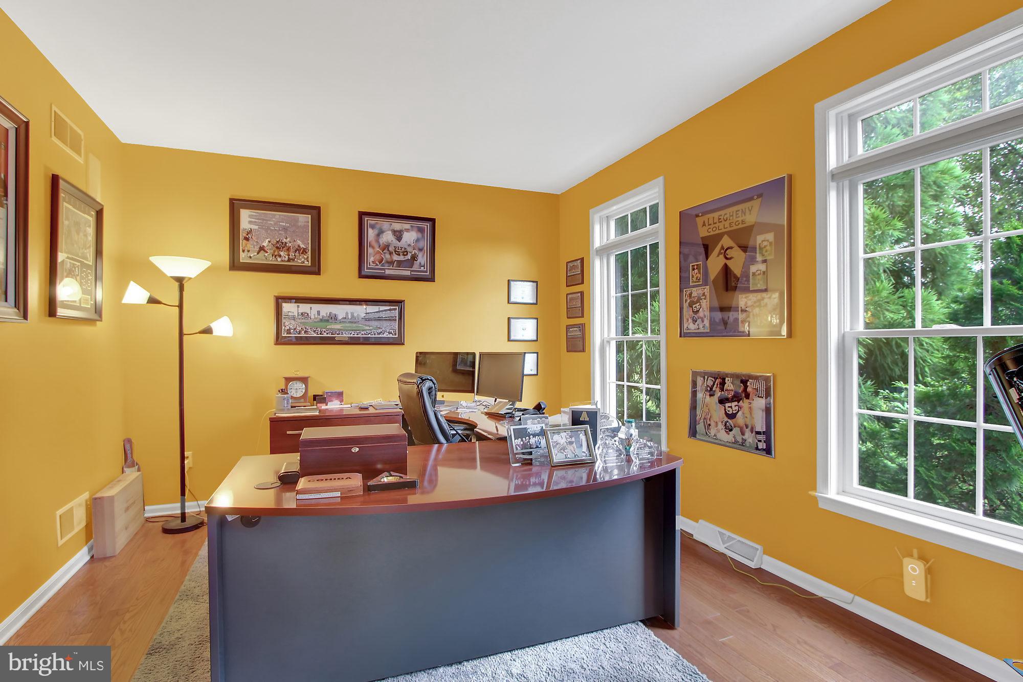 194 Ridgefield Drive York, PA 17403 - Photo 3 of 38 Gallery Image 3