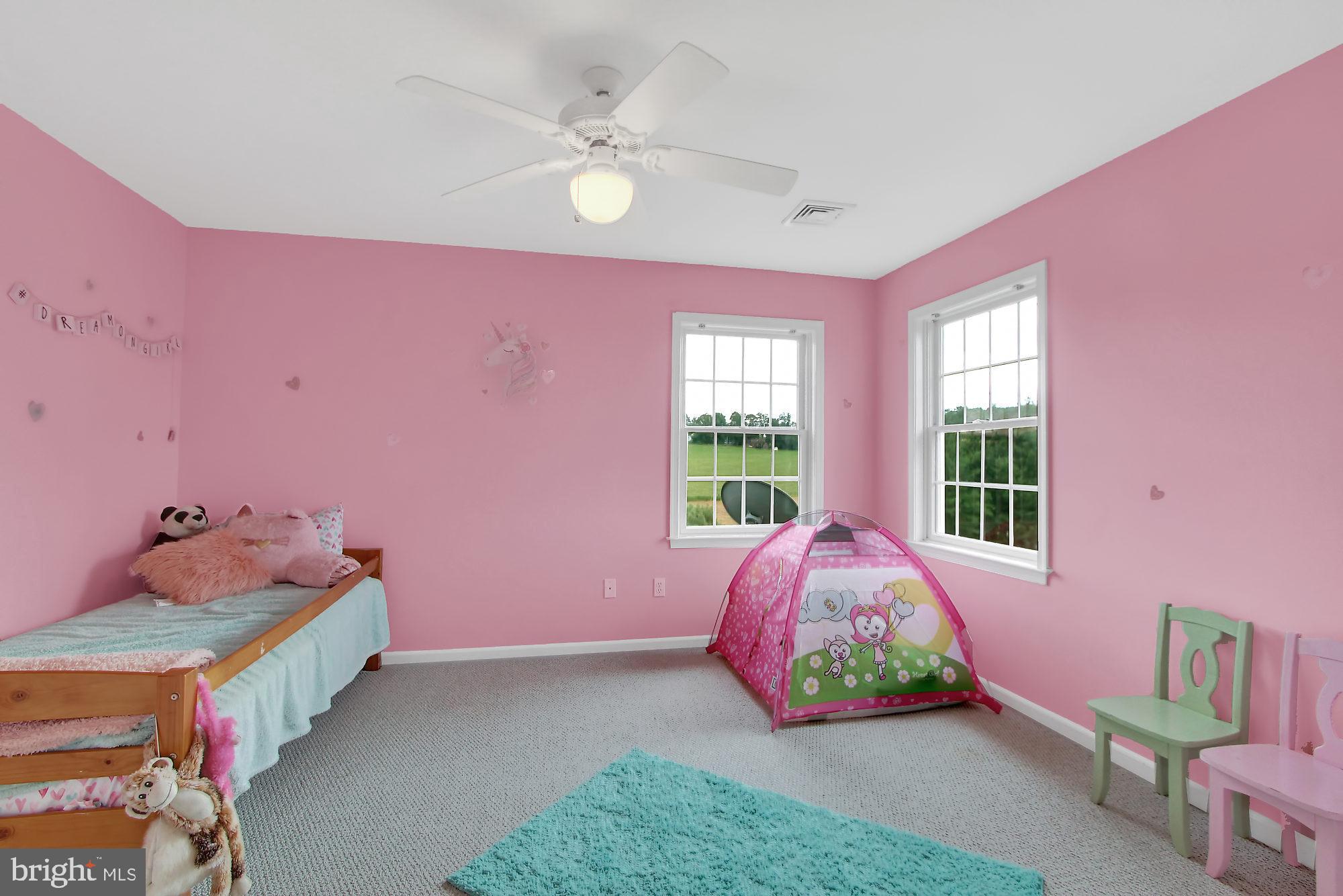 194 Ridgefield Drive York, PA 17403 - Photo 22 of 38 Gallery Image 22