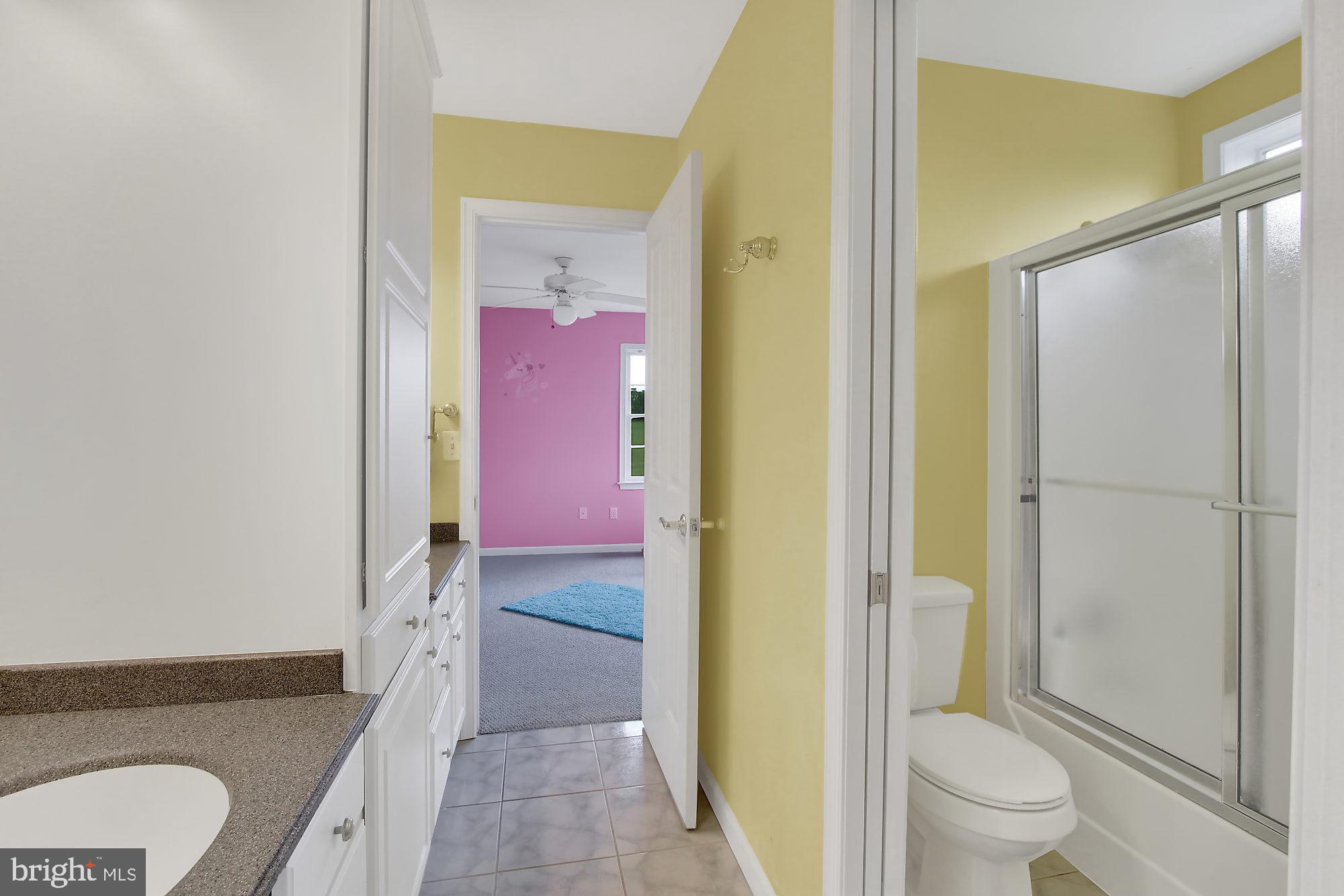 194 Ridgefield Drive York, PA 17403 - Photo 24 of 38 Gallery Image 24