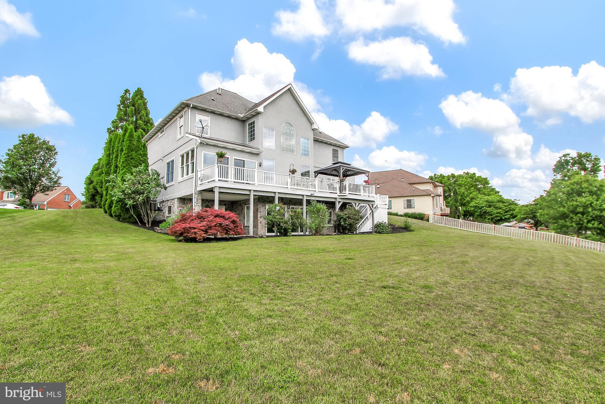 194 Ridgefield Drive York, PA 17403 - Photo 35 of 38 Gallery Image 35