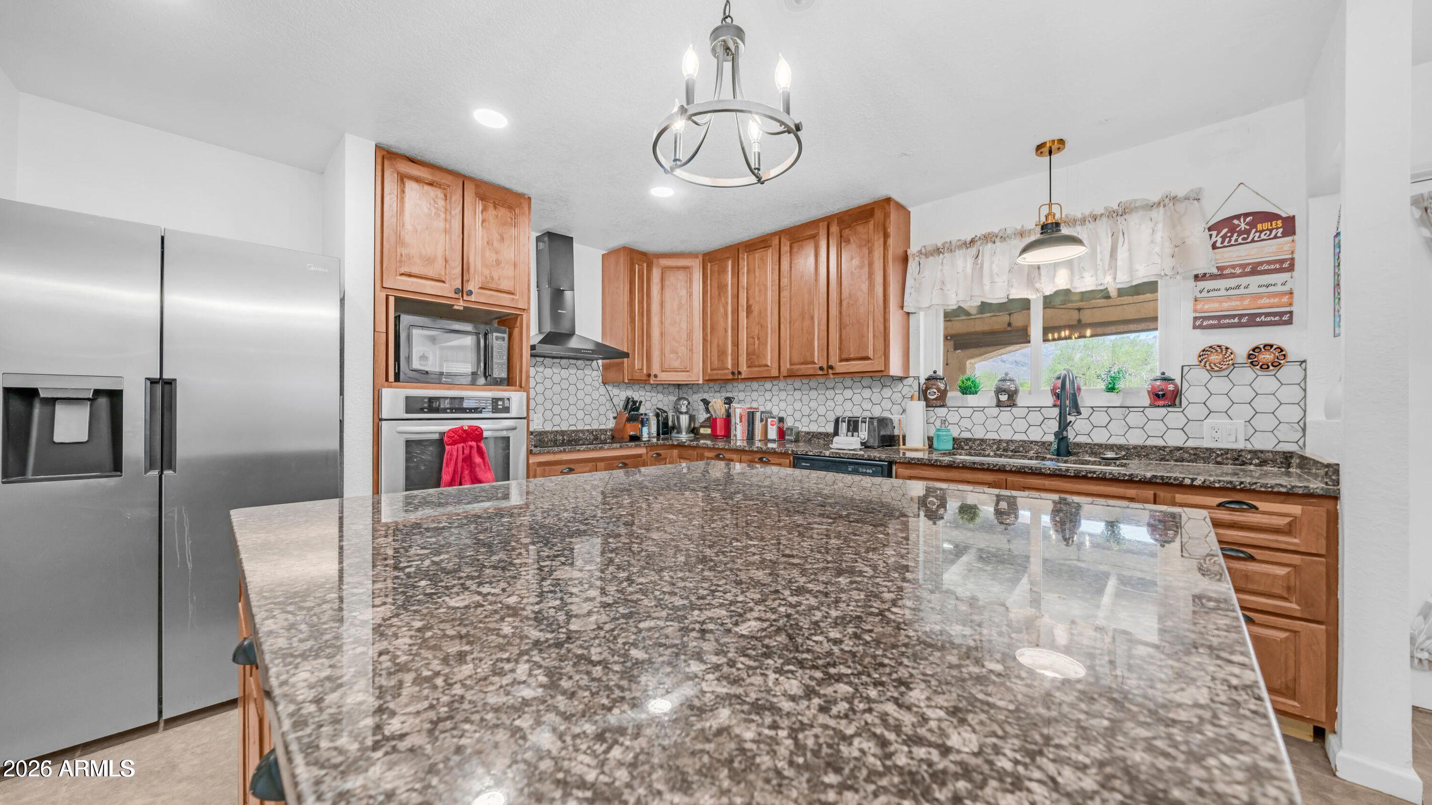 95 South Val Vista Road Apache Junction, AZ 85119 - Photo 5 of 50 20250731082516496137000000-o