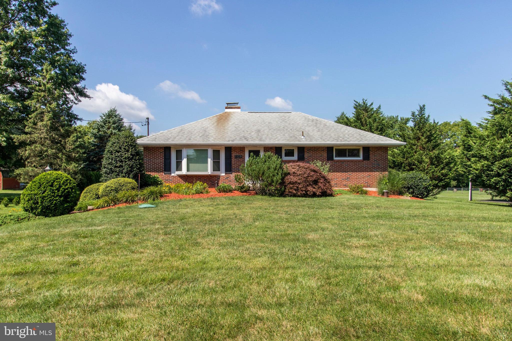 Welcome to 1159 Laurelwood!