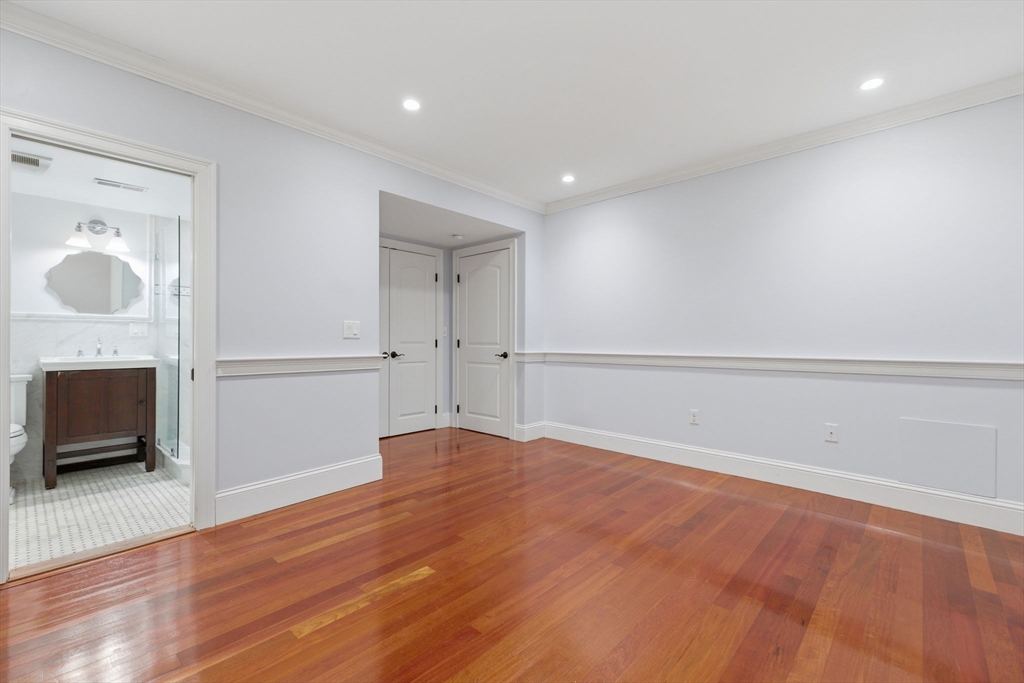 297 K Street, Unit 1 Boston, MA 02127 - Photo 13 of 25