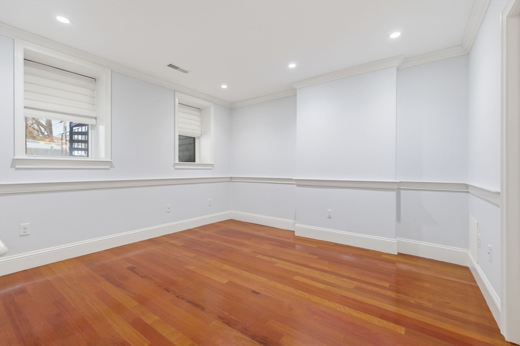 297 K Street, Unit 1 Boston, MA 02127 - Photo 15 of 25