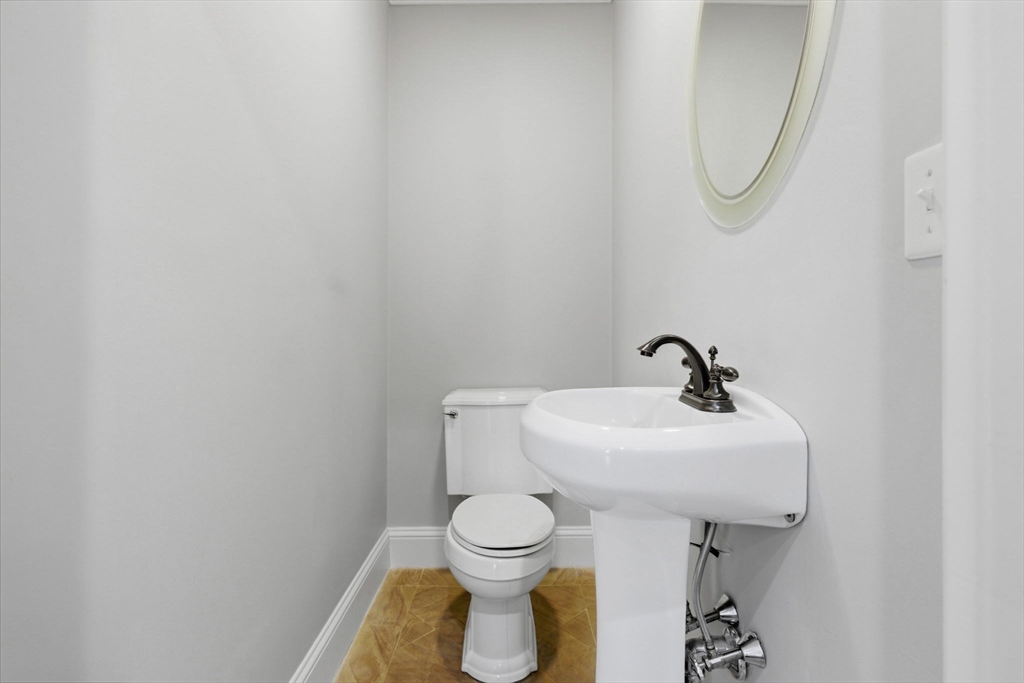 297 K Street, Unit 1 Boston, MA 02127 - Photo 10 of 25