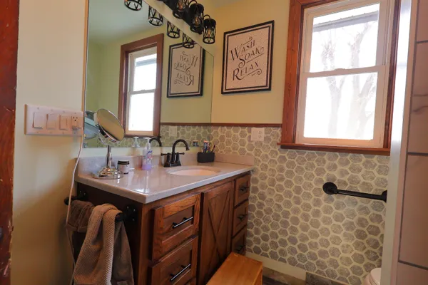 $529,900 | 6460 Dutch Hollow Road, Potosi, WI 53820