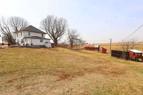 $529,900 | 6460 Dutch Hollow Road, Potosi, WI 53820